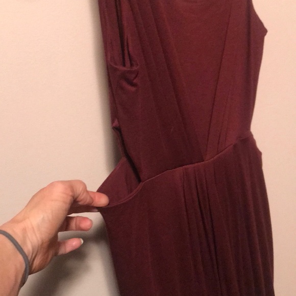 Omg burgundy dress with side cut outs - Picture 2 of 2